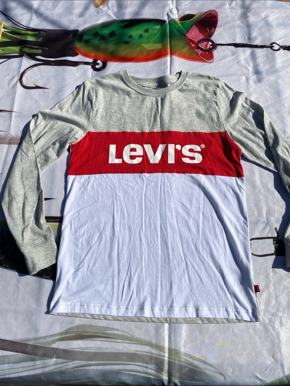 Levi's Kid's XL (13-15 YOld) Long Sleeve Colorblock Graphic Tee - Gray/Red/White